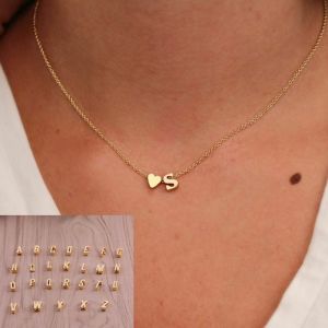 Infinite Love מתנות לבישות 26 Letters Women Tiny Love Heart Collier Choker Necklace Pendant Lovers Gifts